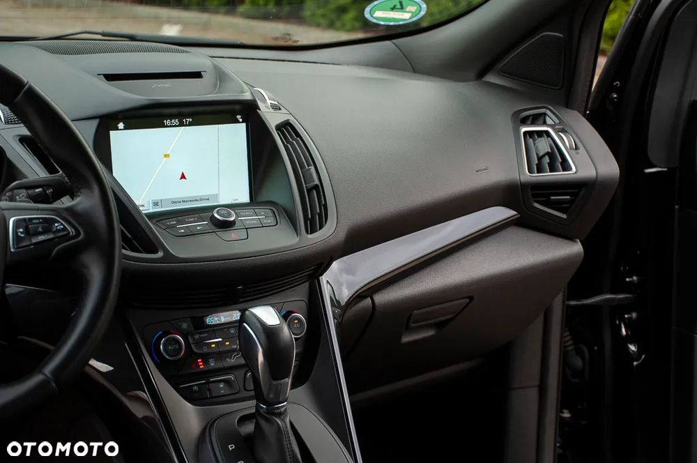 Ford Kuga 2.0 TDCi 4x4 ST-Line - 33