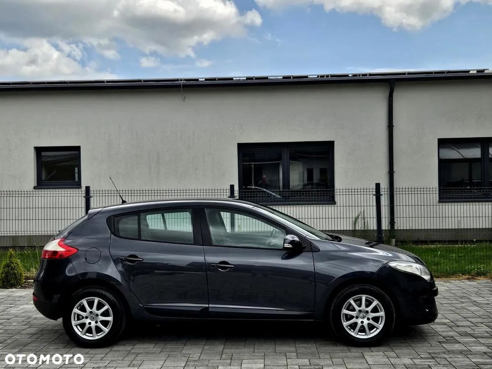 Renault Megane 1.6 16V 110 Paris - 12