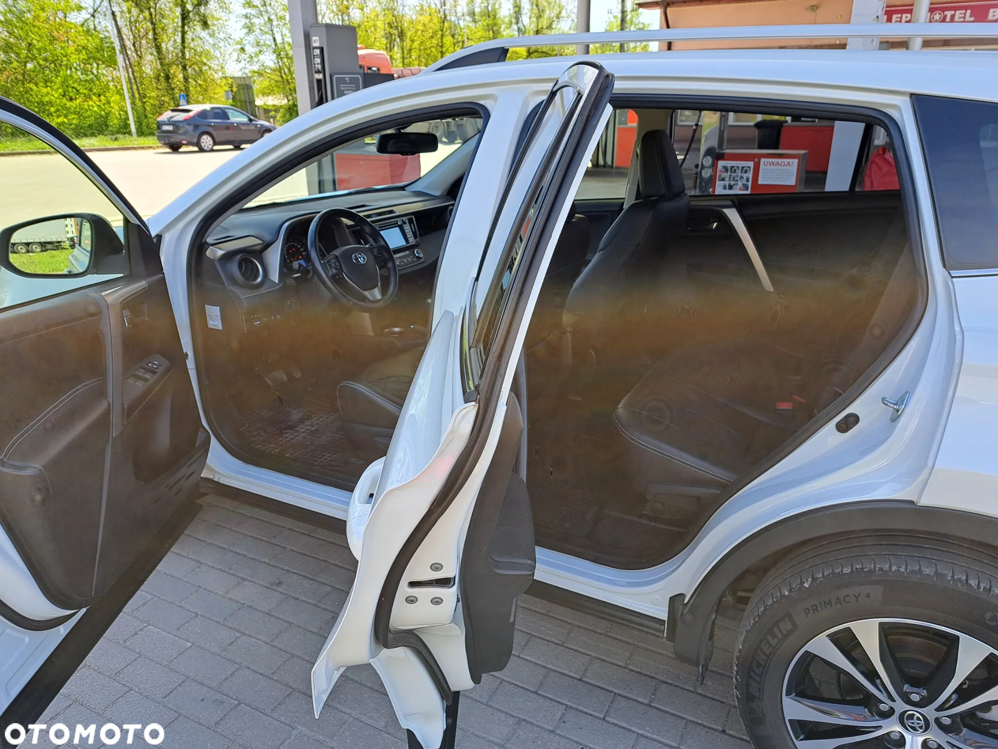 Toyota RAV4 - 15