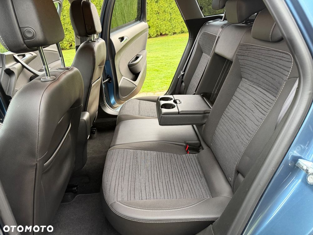 Opel Astra 1.6 Style - 8