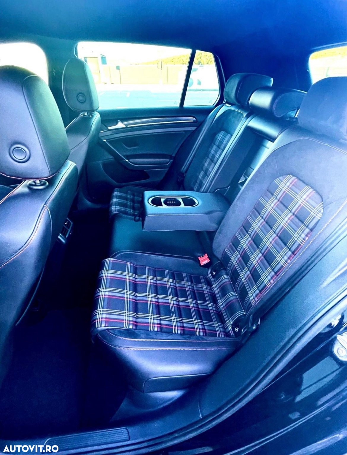 Volkswagen Golf 2.0 TSI BMT GTI - 7