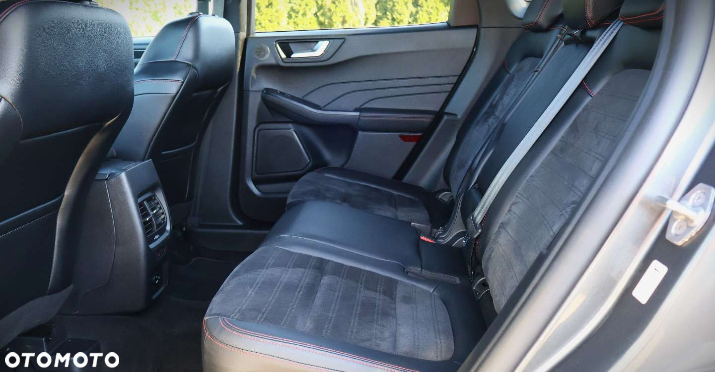 Ford Kuga - 17