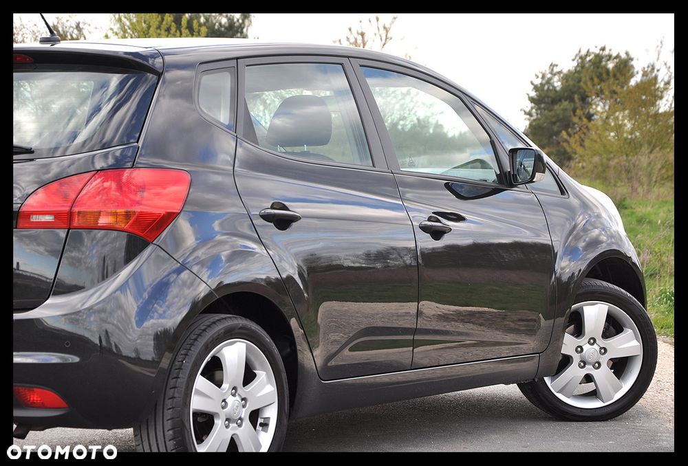 Kia Venga 1.4 CVVT Business Line - 11