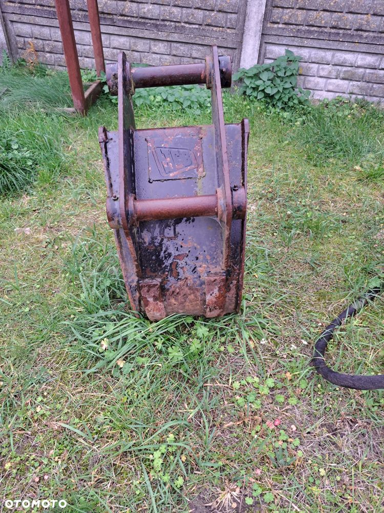 JCB - 3
