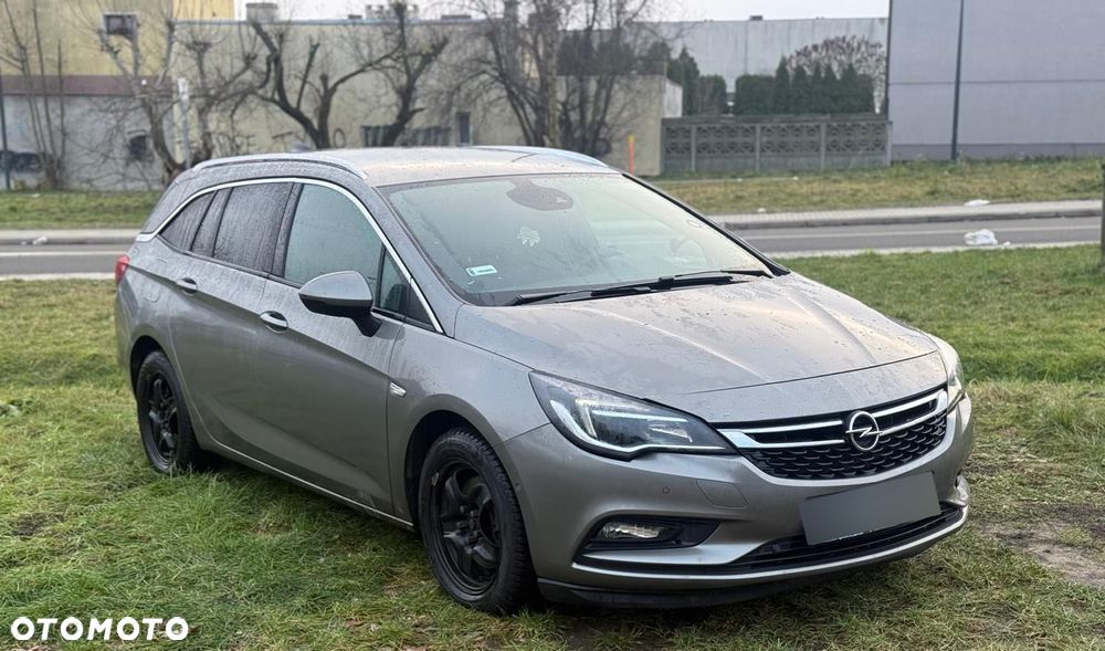 Opel Astra 1.6 CDTI Essentia - 1