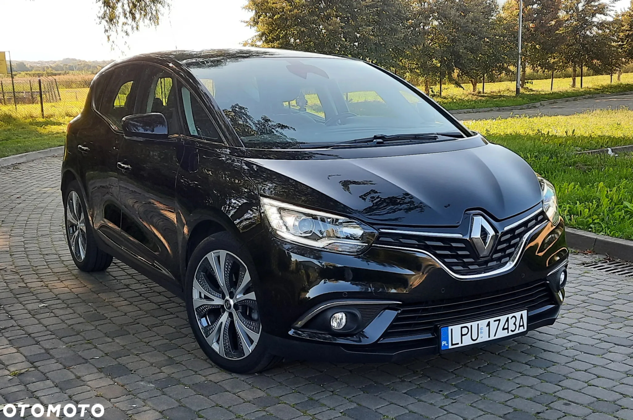 Renault Scenic 1.5 dCi Intens - 2