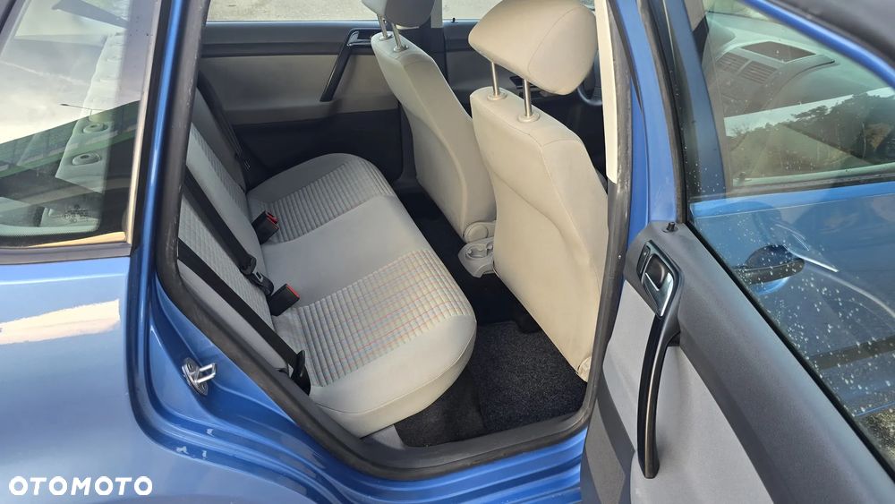 Volkswagen Polo 1.4 16V Trendline - 21