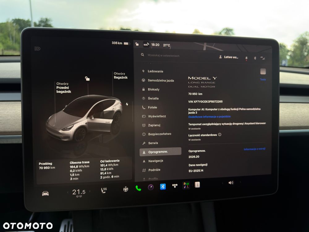 Tesla Model Y Long Range AWD - 11