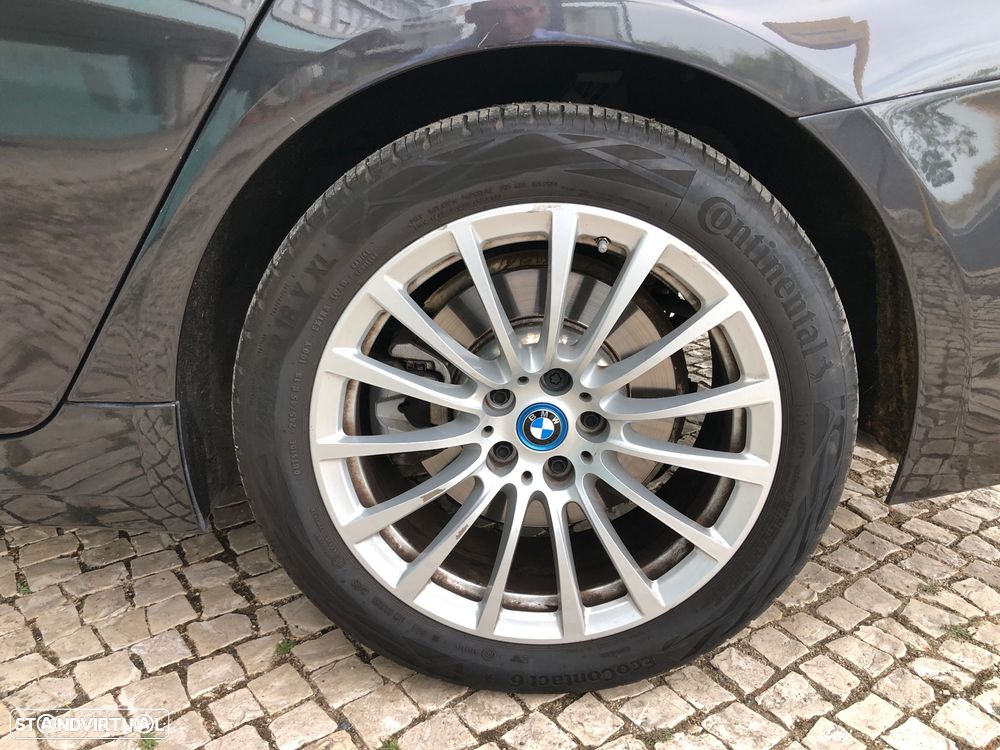 BMW 530 e Line Luxury - 18