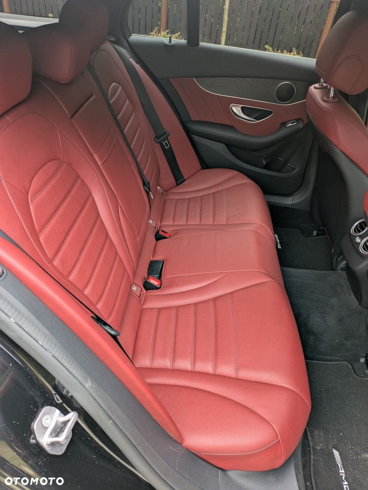 Mercedes-Benz Klasa C 250 d 4Matic 9G-TRONIC AMG Line - 28
