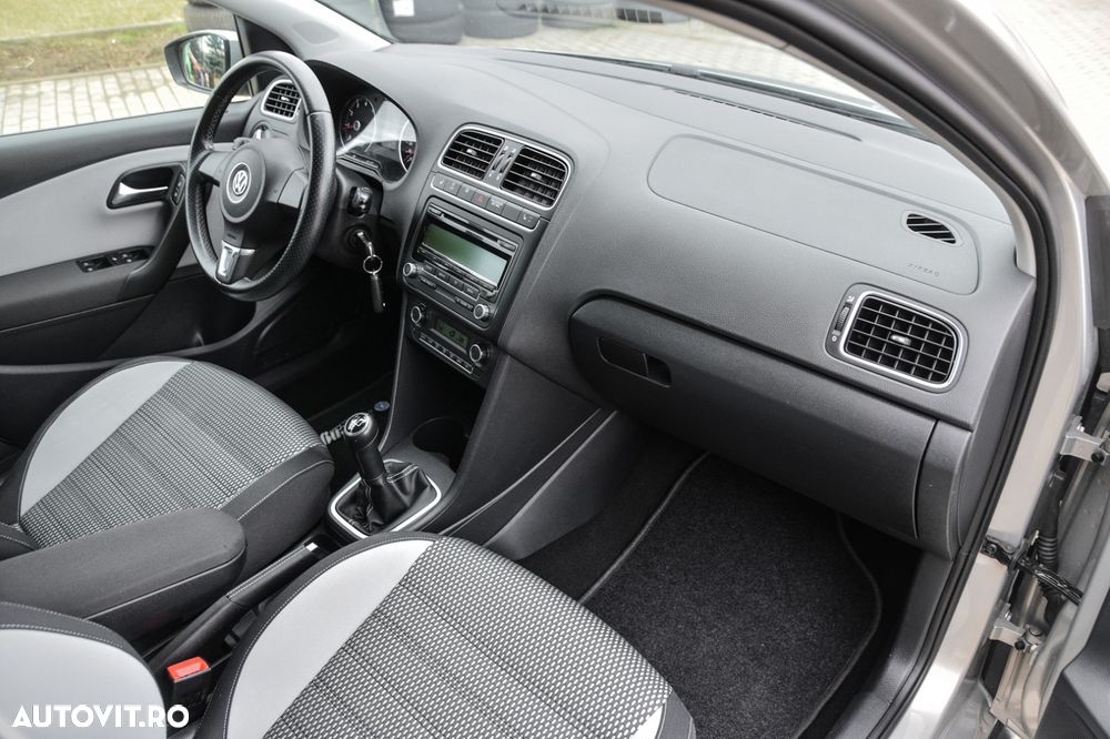 Volkswagen Polo 1.4 FSI Sportline - 20