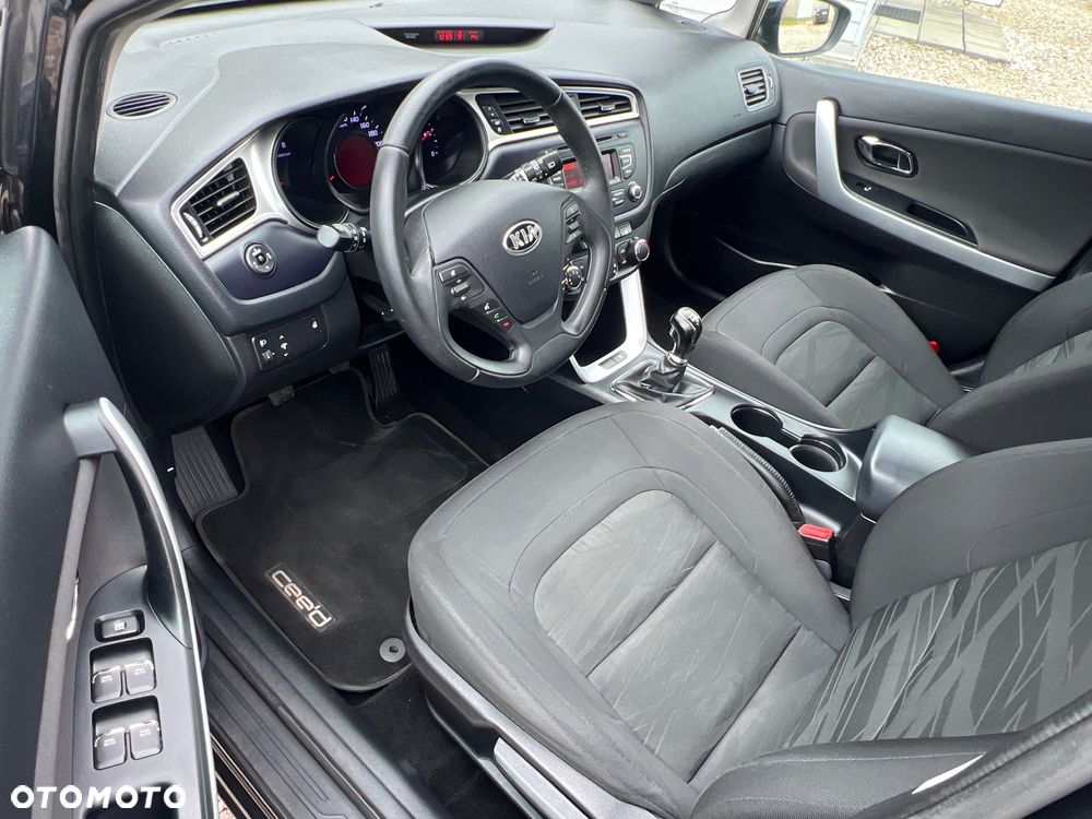Kia Ceed 1.4 Vision - 17