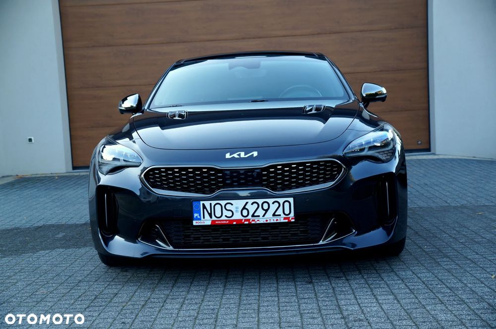 Kia Stinger - 3