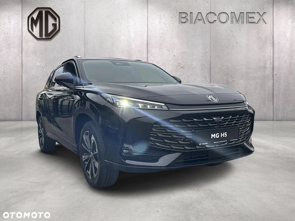 MG HS - 9