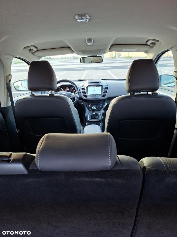 Ford Kuga 2.0 TDCi FWD Titanium Plus - 6