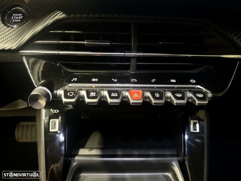 Peugeot 2008 1.2 PureTech Allure Pack EAT8 - 14