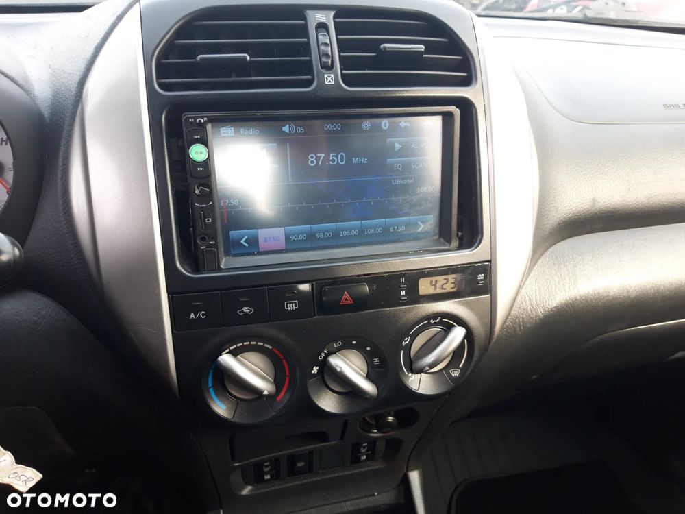 Toyota RAV4 4x4 Sol - 6
