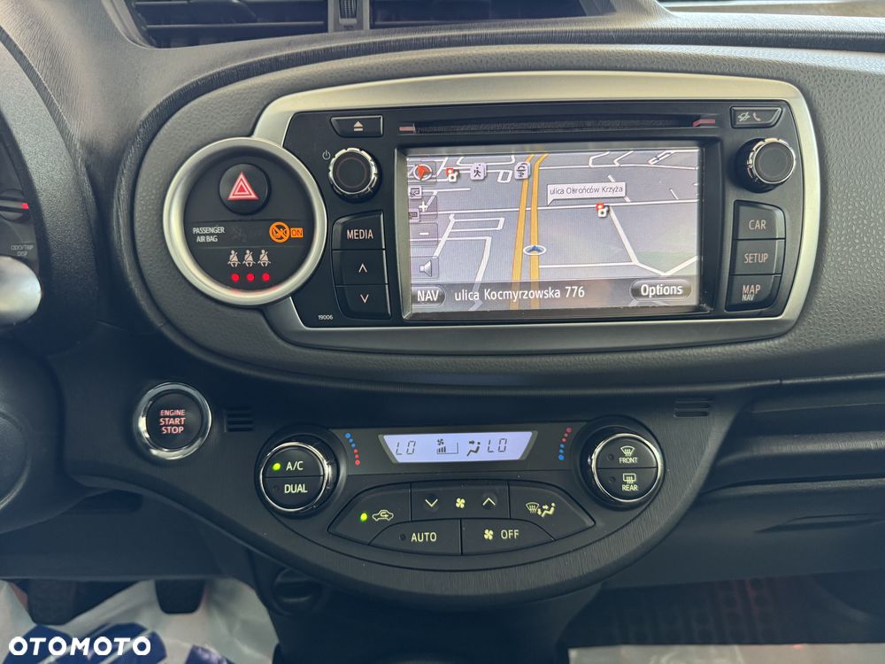 Toyota Yaris 1.33 Prestige - 26