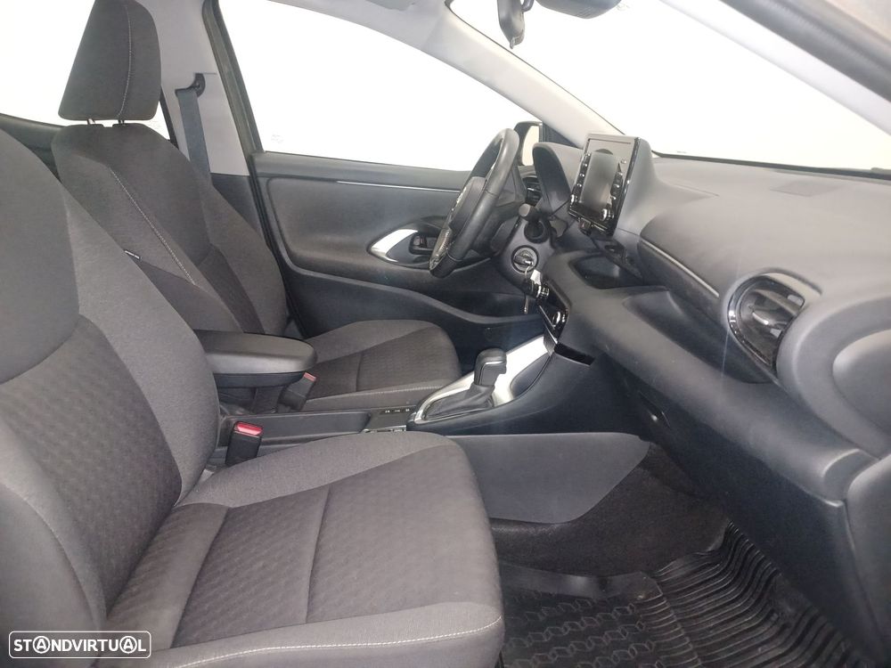 Toyota Yaris - 7