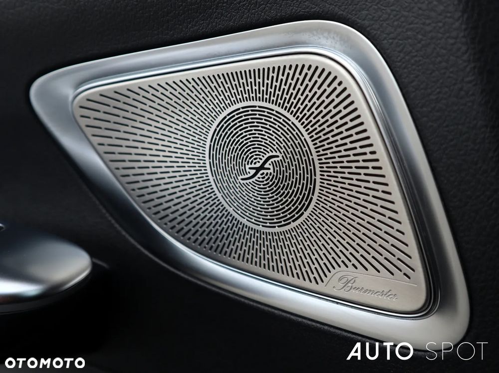 Mercedes-Benz Klasa C 180 9G-TRONIC AMG Line - 15