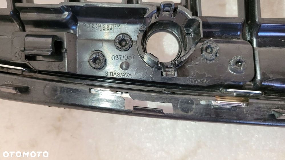 GRILL ATRAPA MERCEDES C-KLASA W206 2021- - 7