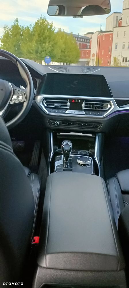 BMW Seria 3 320d Sport Line - 6