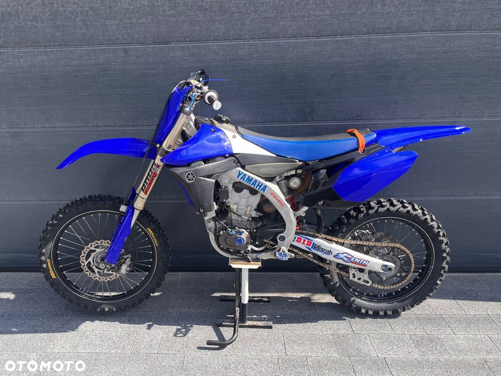 Yamaha YZF - 3