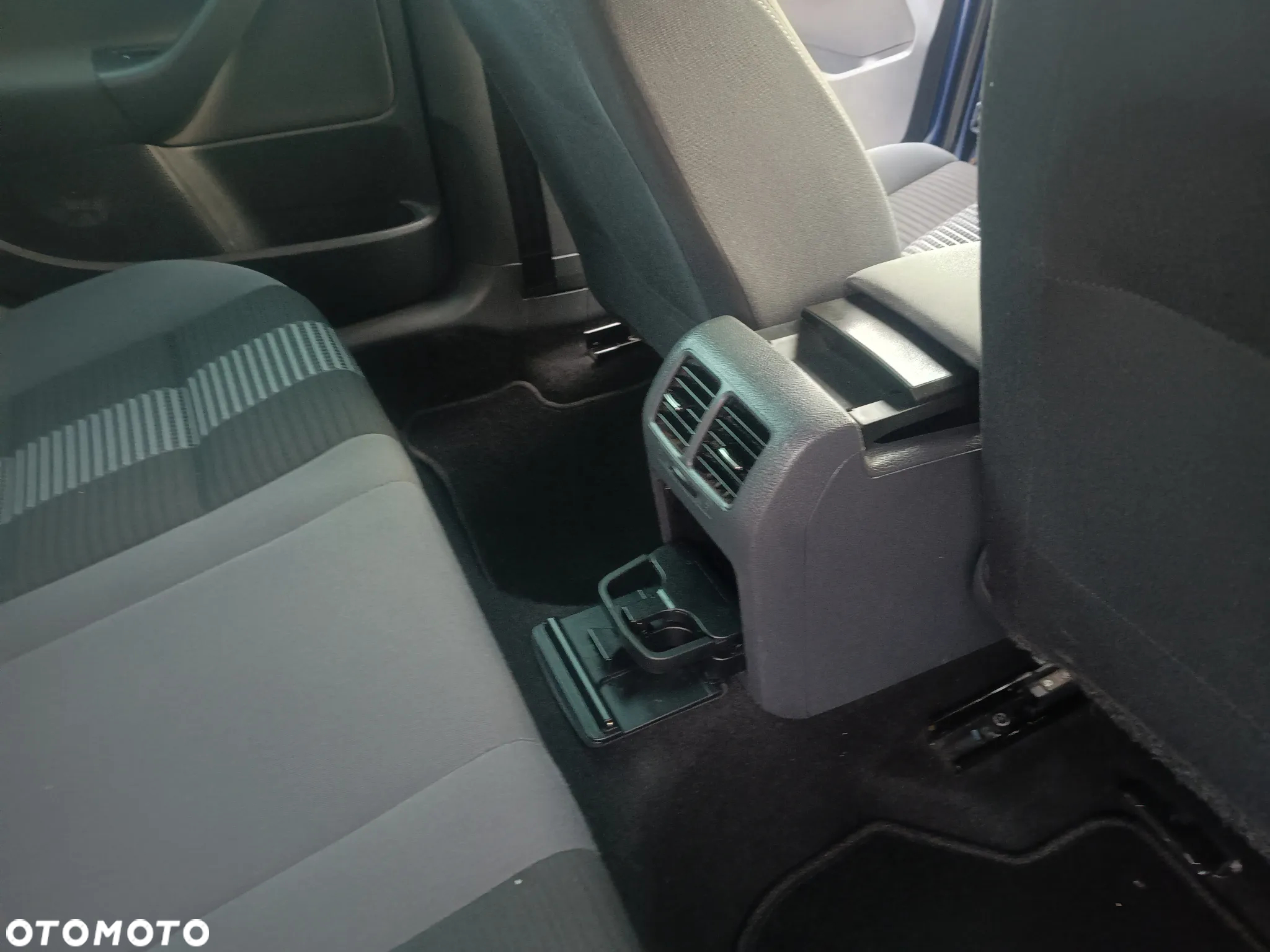 Volkswagen Golf 1.6 United - 14