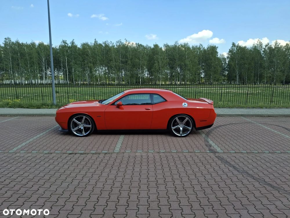 Dodge Challenger 5.7 R/T - 8