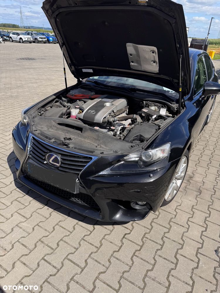 Lexus IS - 20