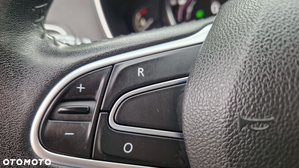 Renault Megane BLUE dCi 115 EDC LIMITED - 11