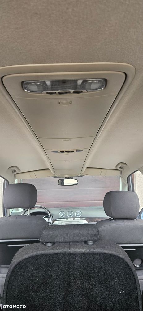 Ford Galaxy 2.0 TDCi Ghia - 21