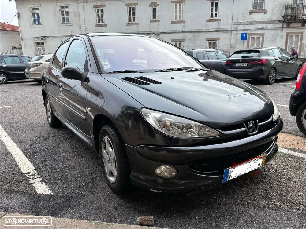 Peugeot 206 - 1