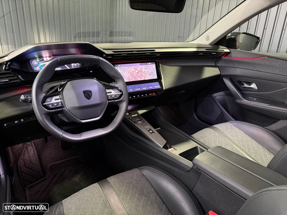 Peugeot 408 1.6 Hybrid Allure Pack e-EAT8 - 31