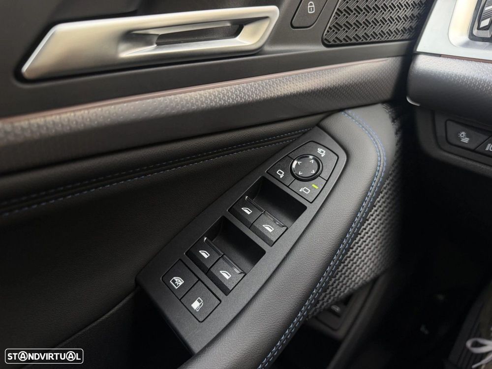 BMW 225xe Active Tourer e xDrive Pack Desportivo M - 26