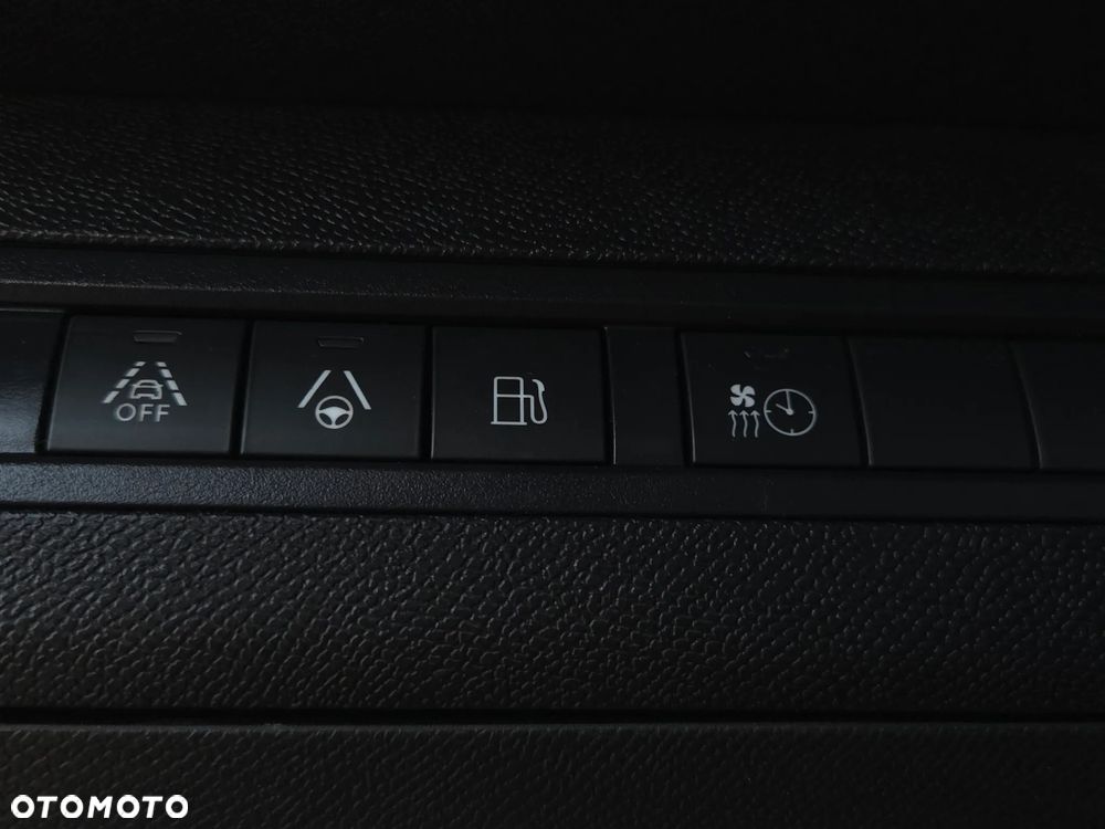 Peugeot 3008 1.6 PureTech Hybrid4 PHEV GT Pack S&S EAT8 - 31