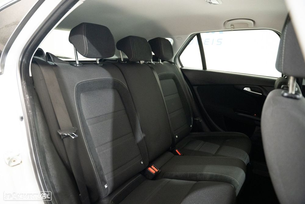 Fiat Tipo Station Wagon 1.3 M-Jet Lounge - 19