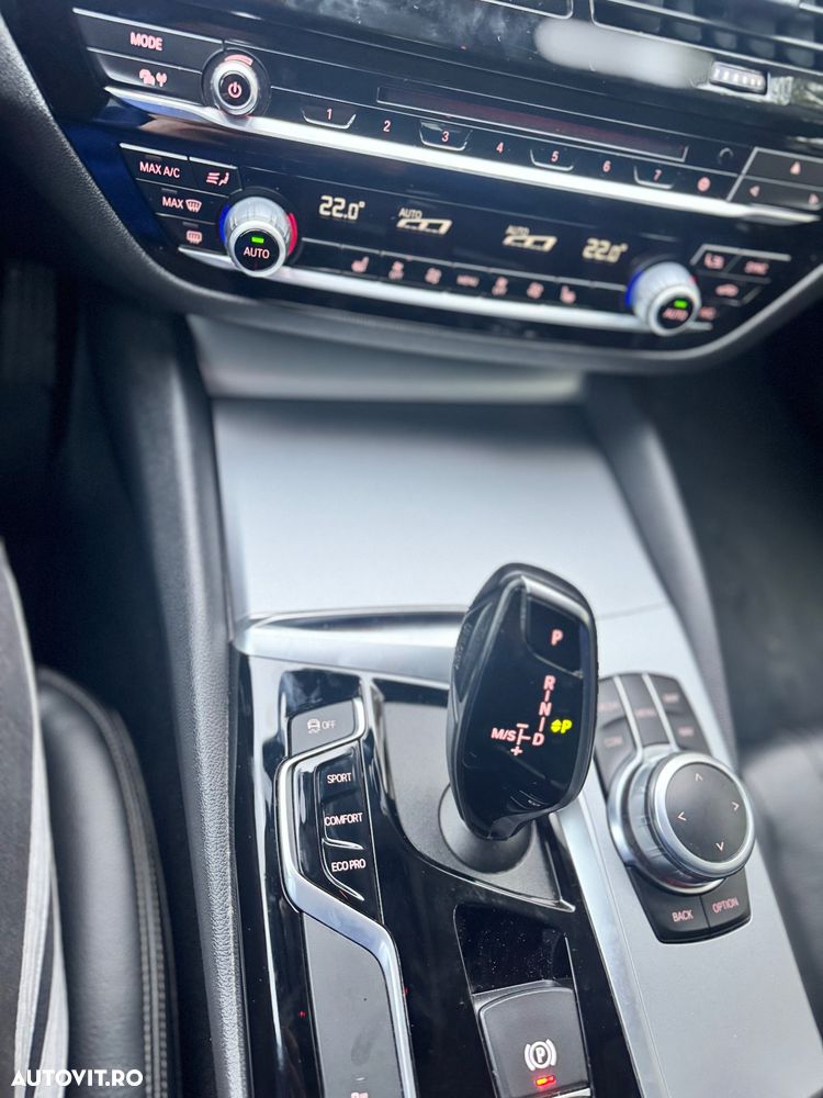 BMW Seria 5 520d AT - 8