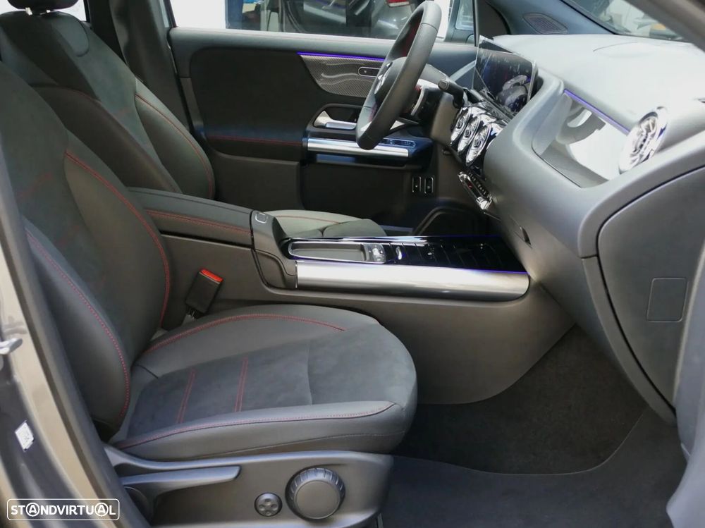 Mercedes-Benz GLA 250 e AMG Line - 30