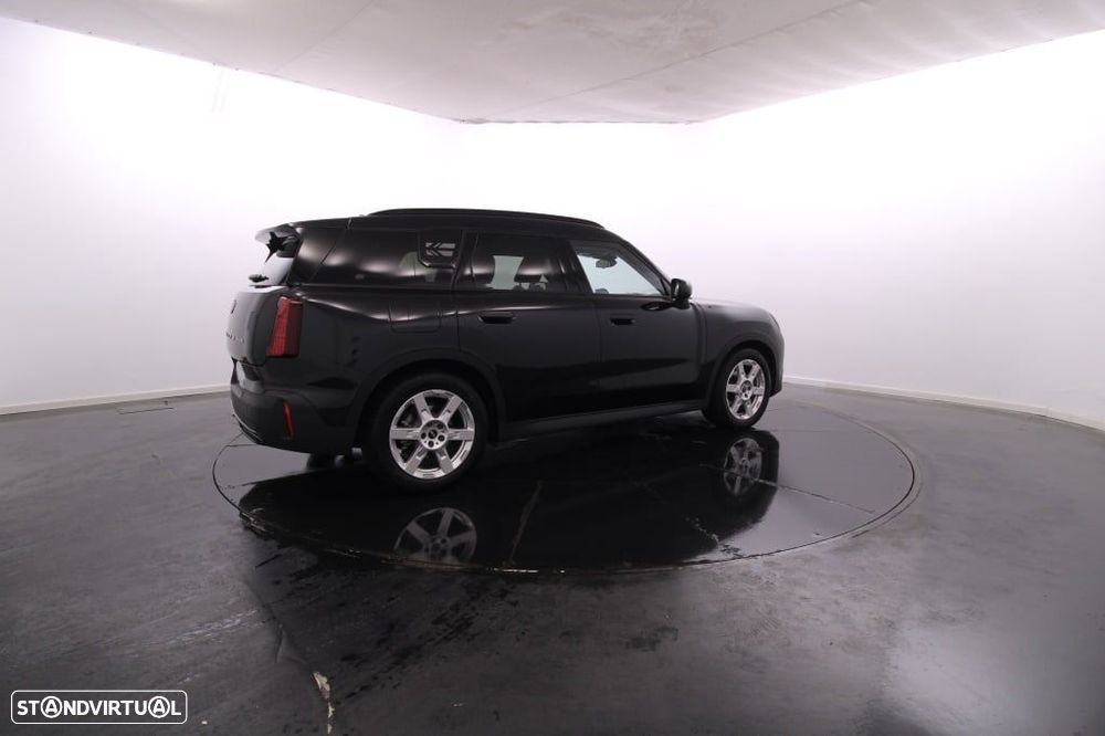 MINI Countryman E Favoured L - 8