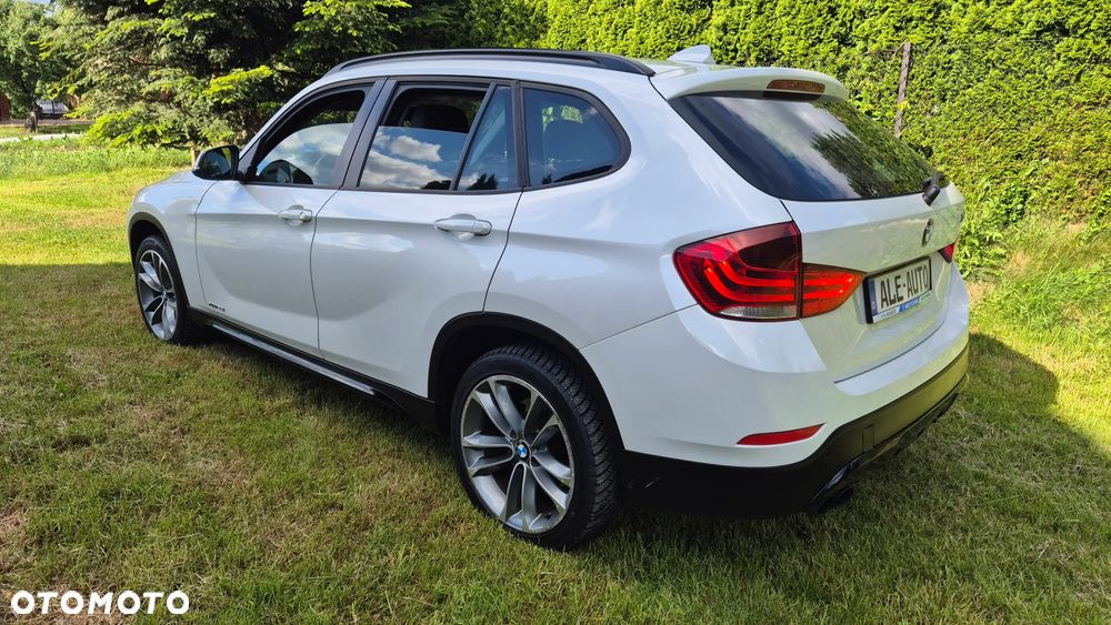 BMW X1 xDrive20i Sport Line - 2