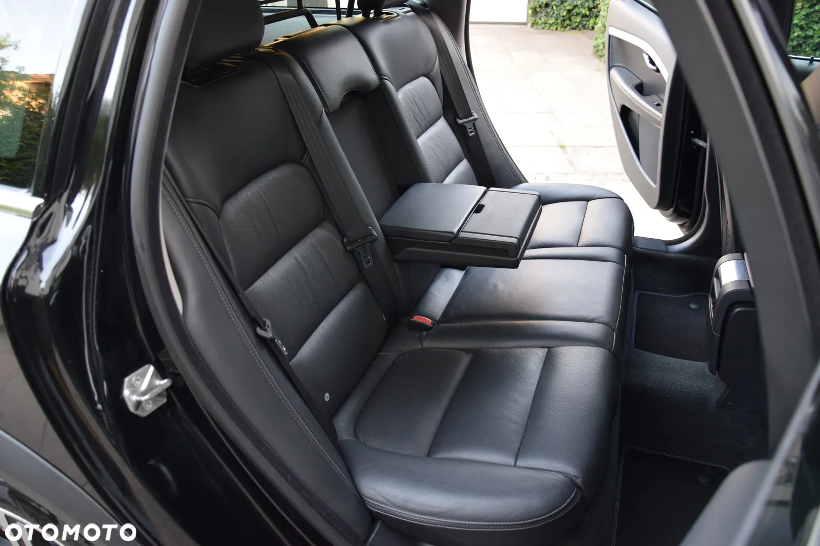 Volvo XC 70 - 23