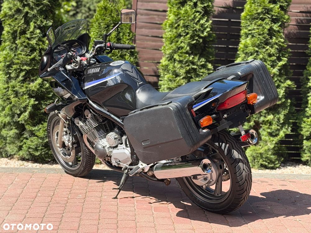Yamaha XJ - 8