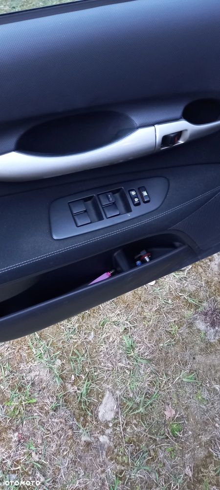 Toyota Auris 1.4 D-4D Luna - 6