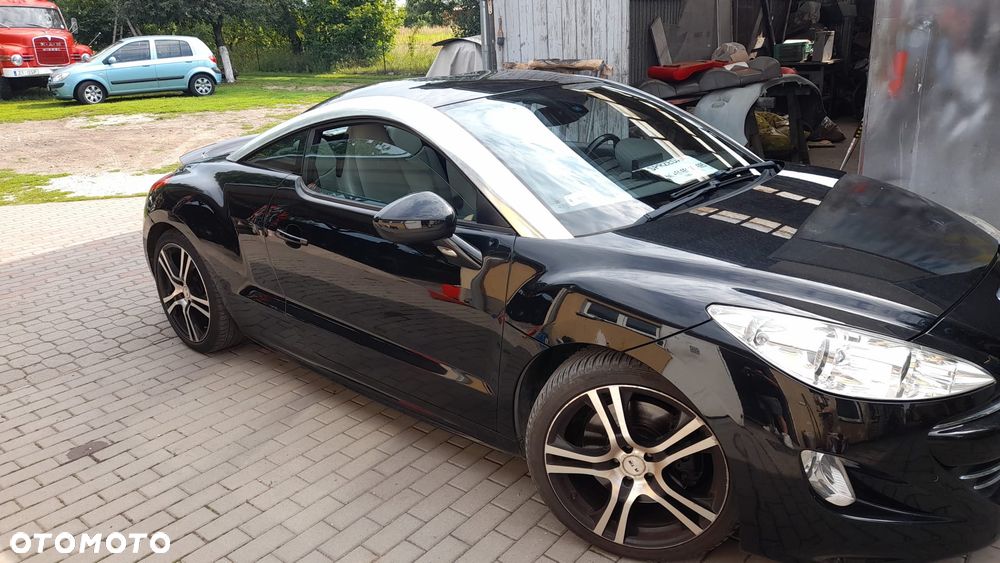 Peugeot RCZ - 2