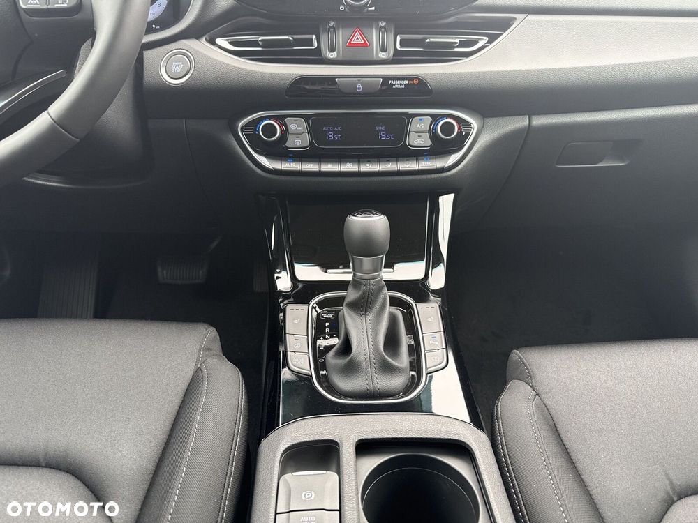 Hyundai i30 1.6 T-GDI Smart DCT - 17