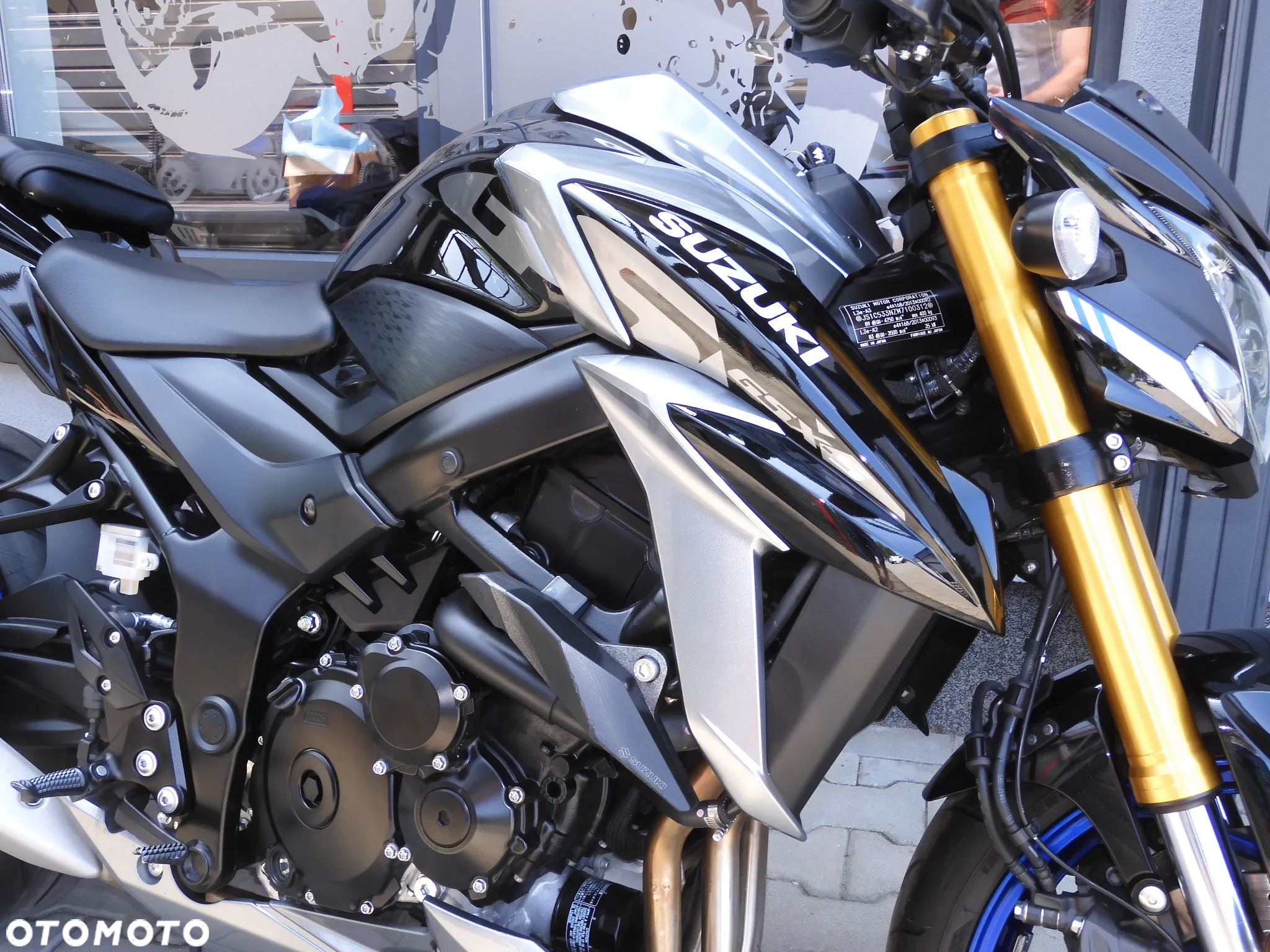 Suzuki GSX - 4