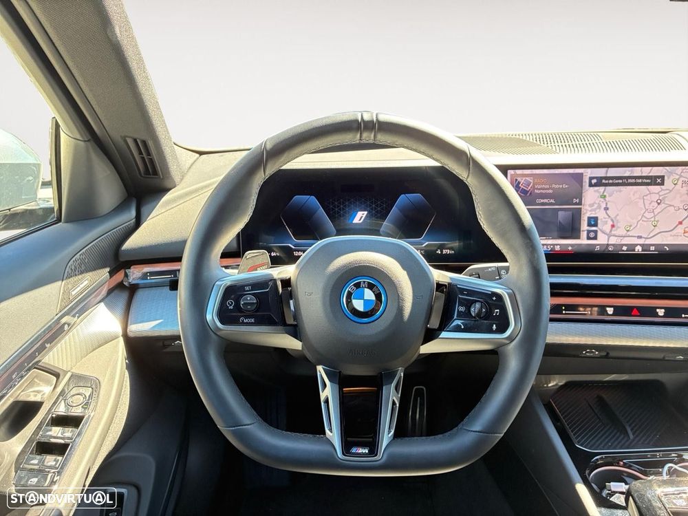 BMW iX1 - 9
