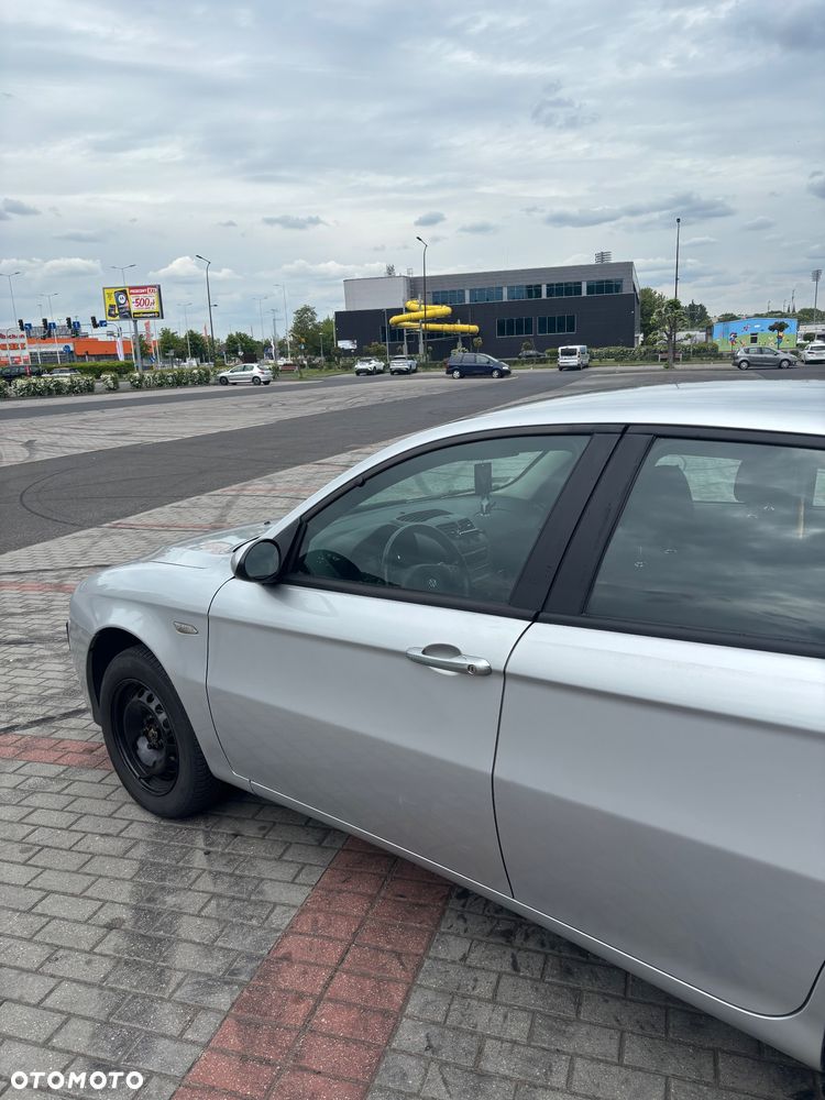 Alfa Romeo 147 1.9 JTD 8V Progression - 9