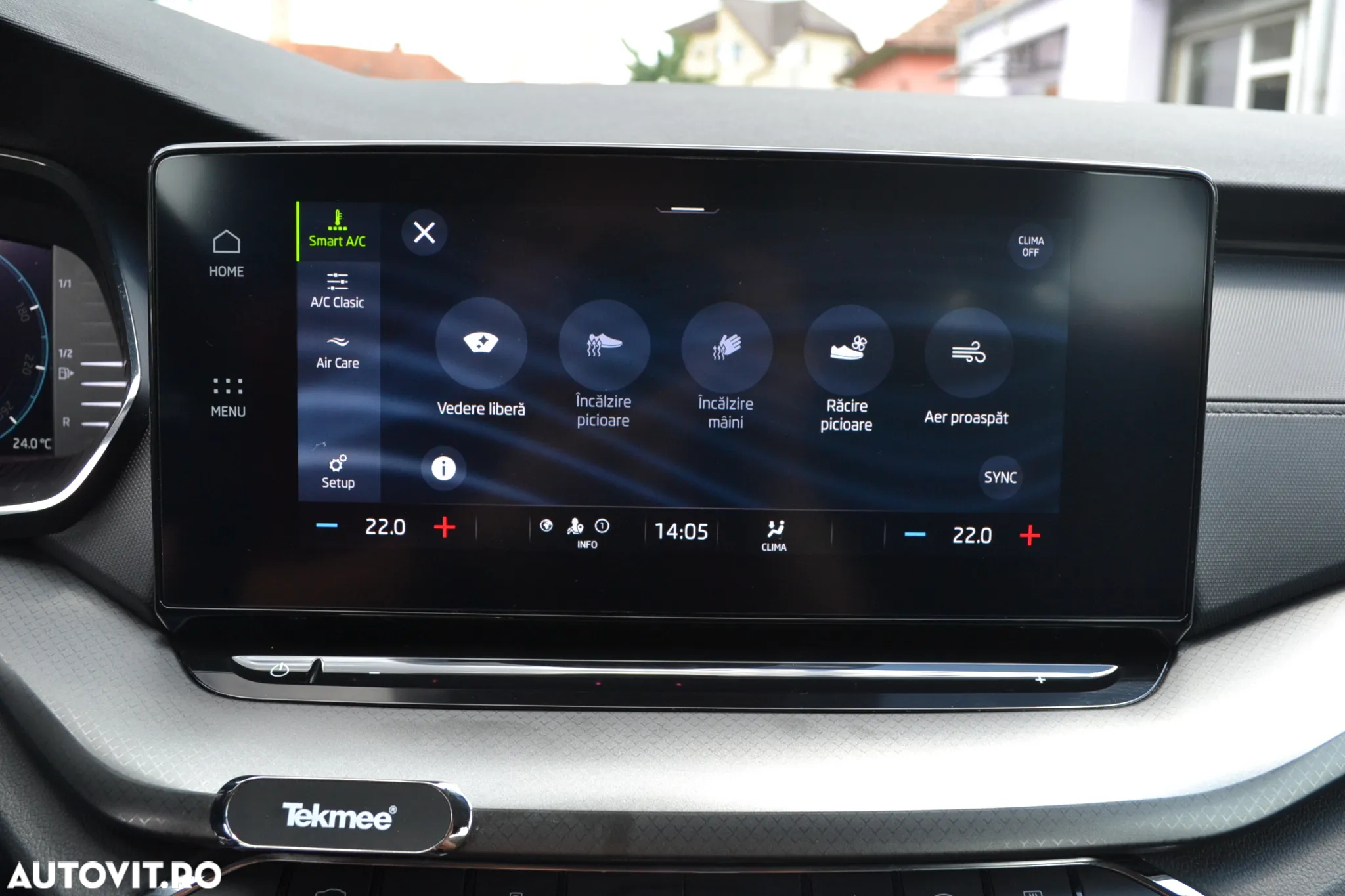 Skoda Octavia Combi 2.0 TDI DSG Ambition - 28